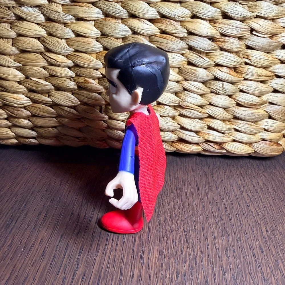 DC Comics Bendable 4” Superman Mini Figure